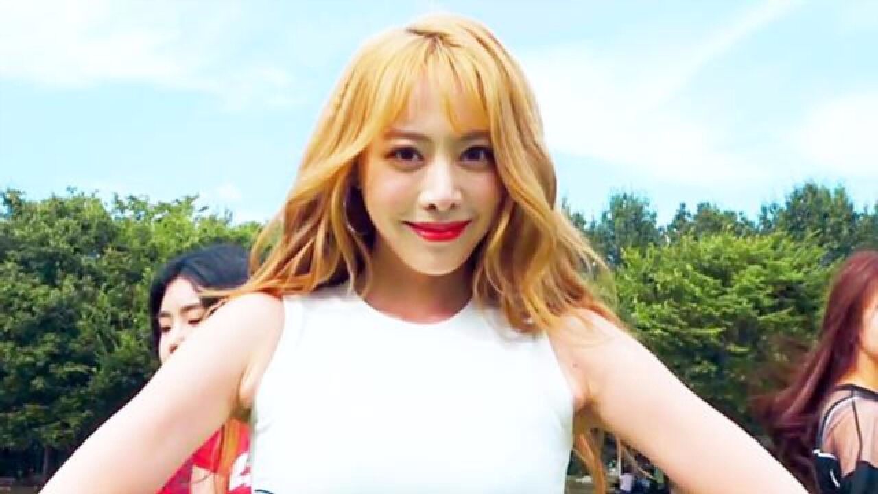 大眼美女洪恩智领军bravegirls献唱rollin混音版,高音霸屏