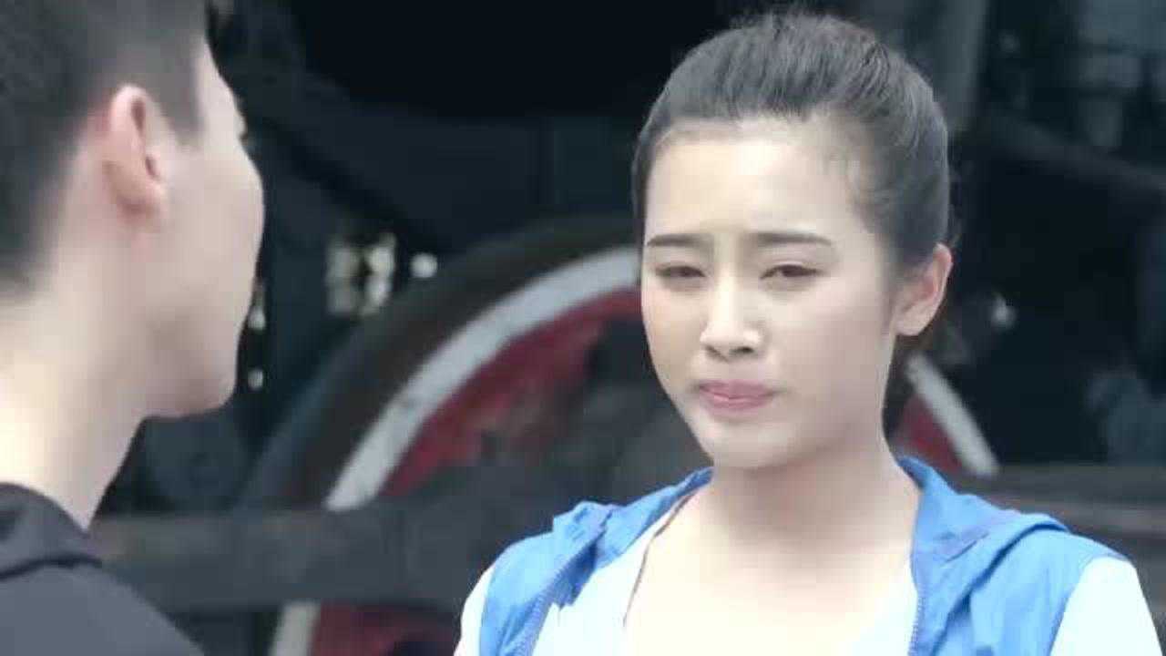 简凡和梁舞云聊天两人拌起嘴来像极了爱情