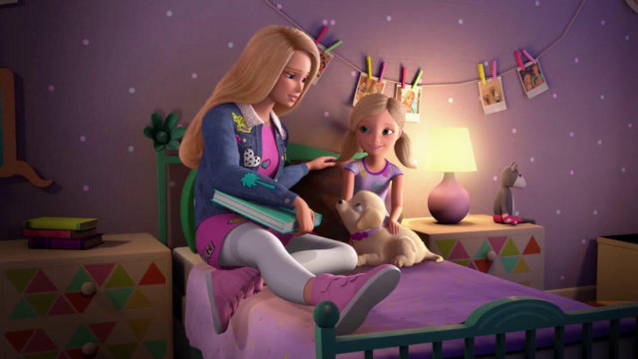 芭比梦幻屋:蜜糖要保护大家,芭比很迷惑,蜜糖还是小狗呀