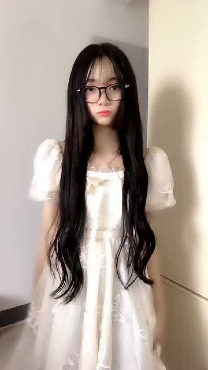 别人变装变成美女,七喵咋变成了社会人?