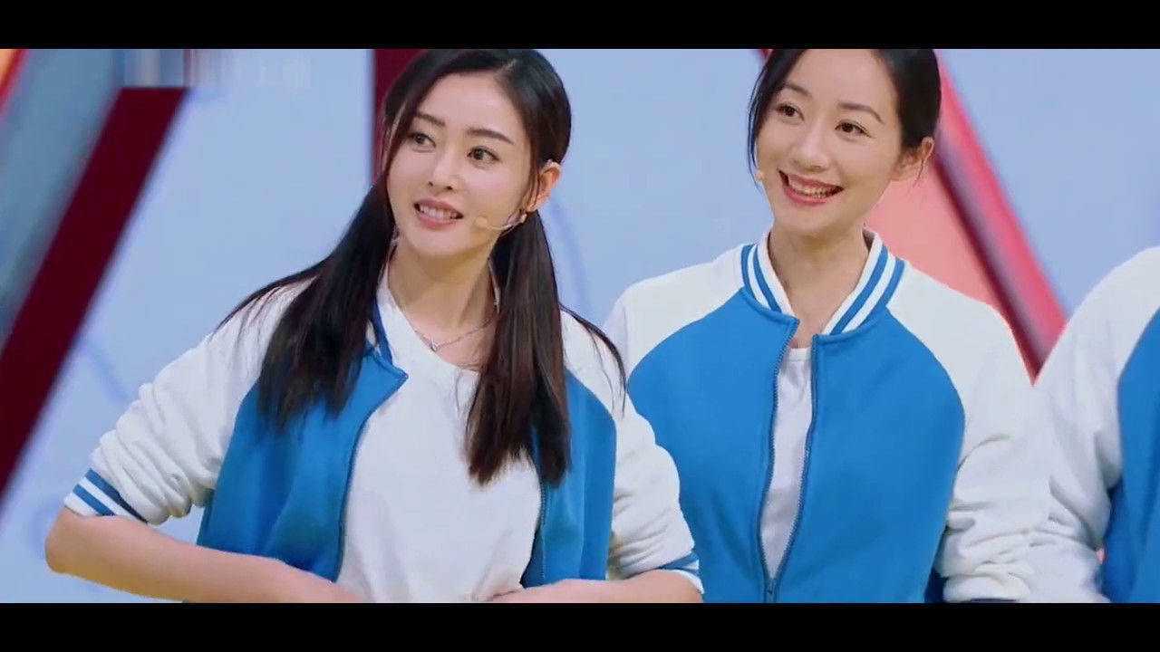 贾玲被王鸥撂倒,林更新突然跑过来安慰,贾玲愣住了