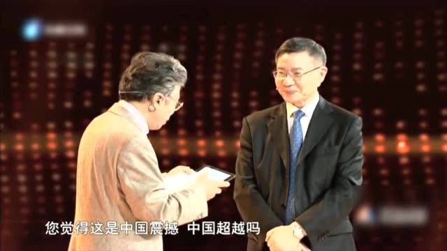 复旦大学教授舌战群儒对话高校师生赢得阵阵掌声!