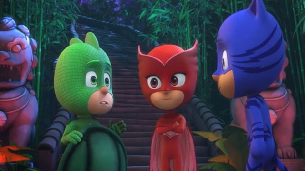 飞壁侠阻挡火山爆发!