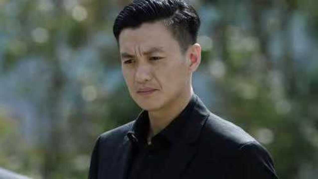 焕脸:颂坤的大女儿和妻子去世了,颂坤拜祭大女儿和