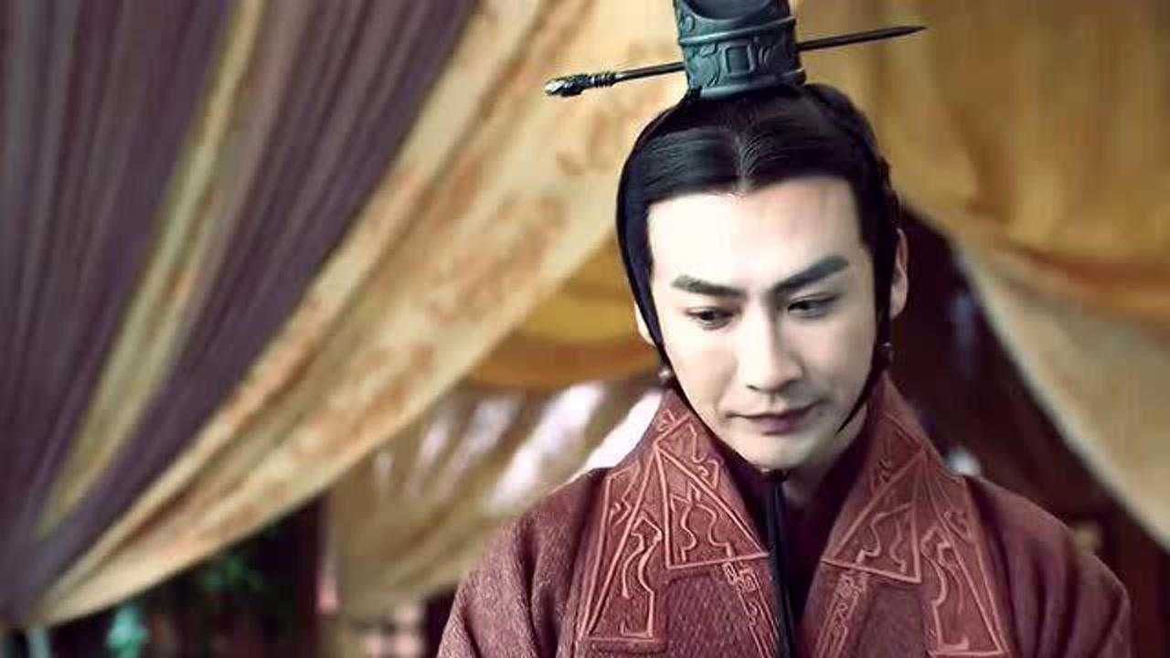 大秦赋嬴政准备杀嫪毐的时候母亲拼死拦下都是为了自己的情人