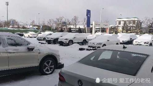 下雪天帮朋友改装桑塔纳这车落地才6万三,改装完效果真香