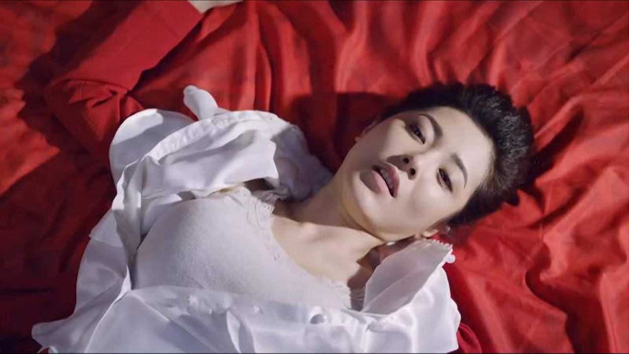 新婚之夜妻子喝的不省人事,迷糊中竟喊出前男友的名字,丈夫脸都绿了!