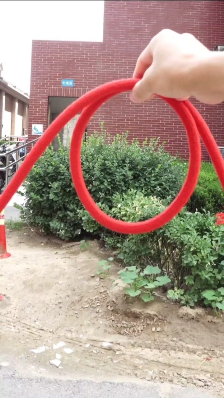 神奇魔术技巧为什么绳子可以悬浮你看一遍就能学会