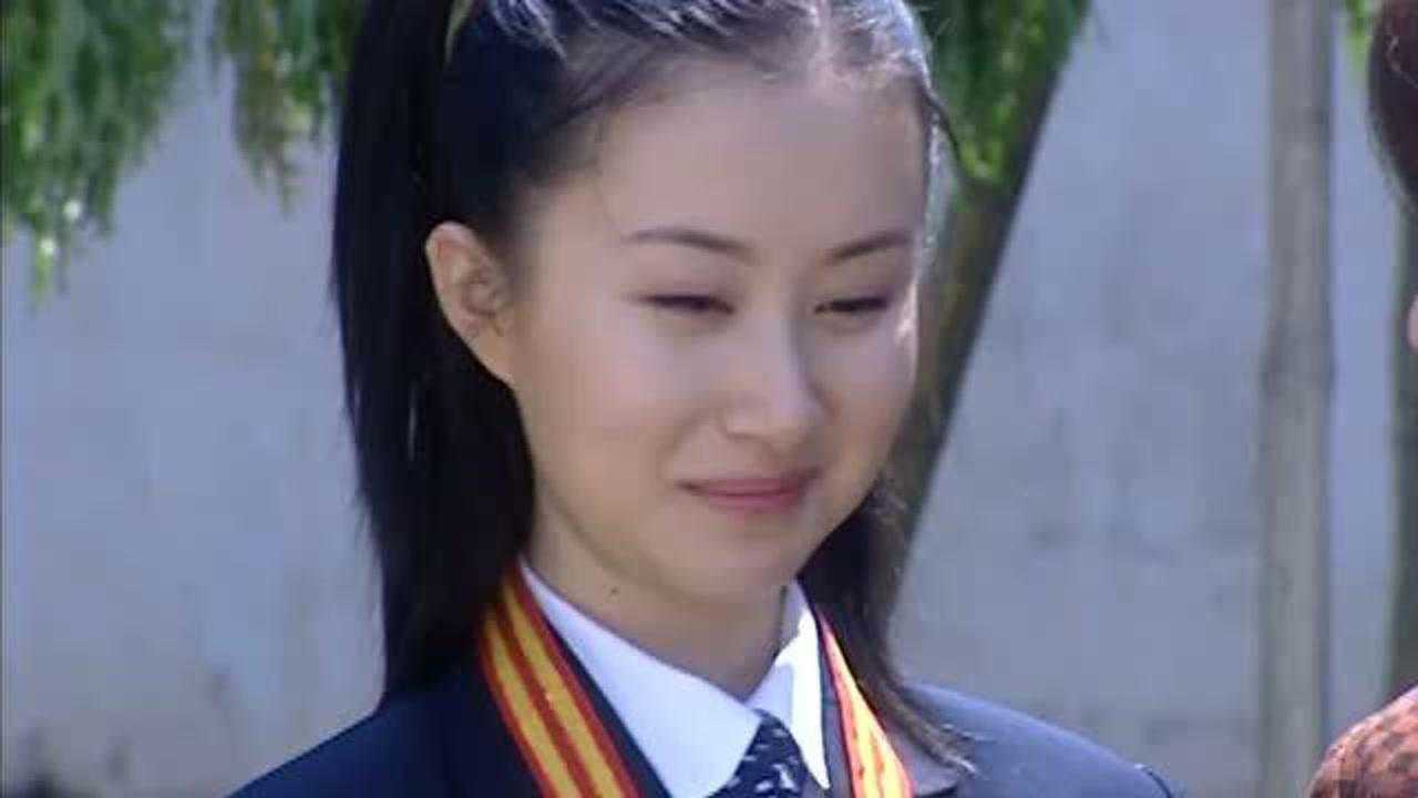中国母亲:黄琳获得奥林匹克数学大赛金奖,没想到县长亲自送她回家_高清1080P在线观看平台_腾讯视频