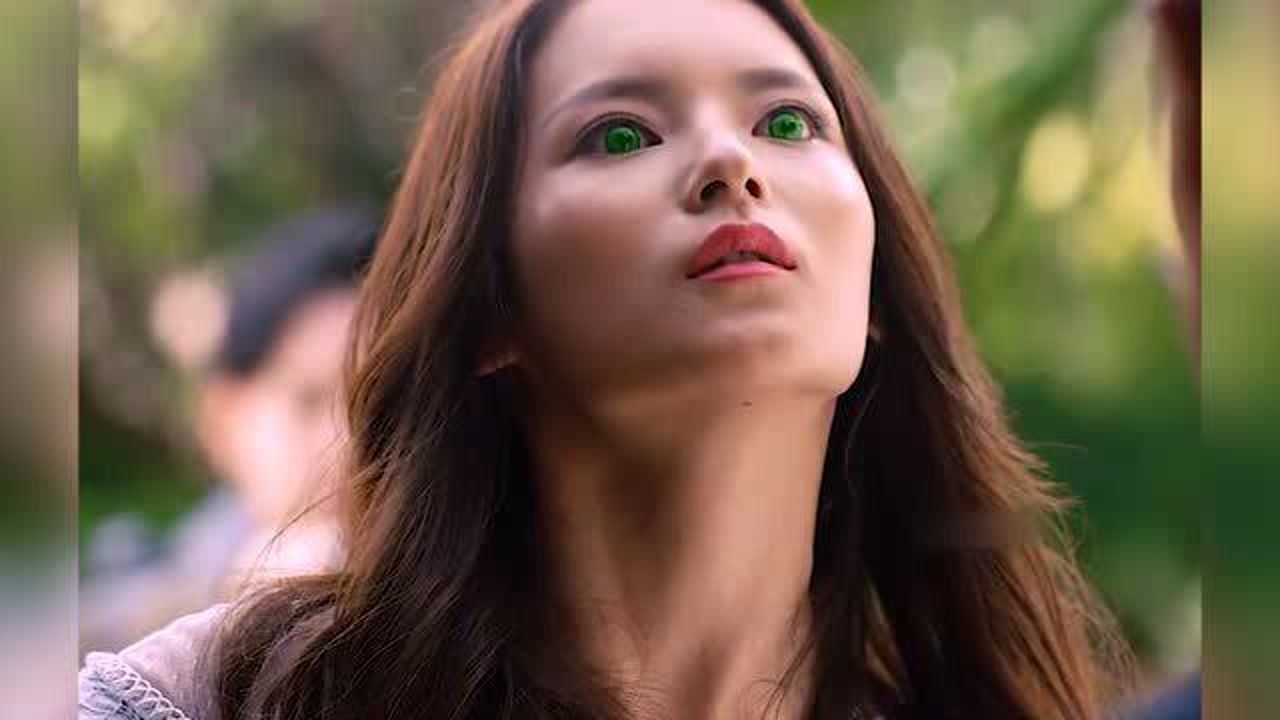 你好安怡程峰竟然为了钱出卖了思佳芯机人还是太单纯了