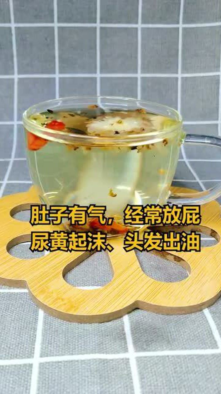 肚子胀气总是放屁尿液发黄头发出油可能是肝不好的表现