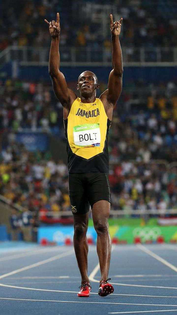 博尔特百米后程提前庆祝"回头望月"太霸气了!