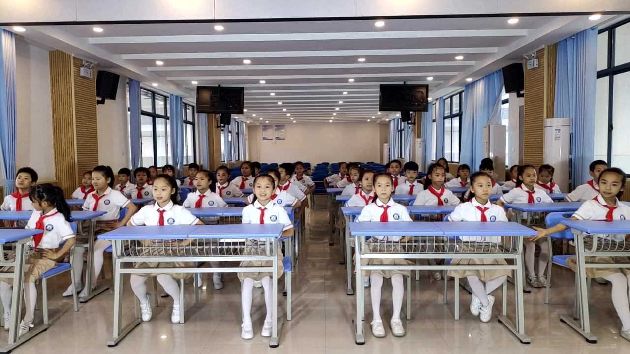 广西柳州市胜利小学:室内操《少年》