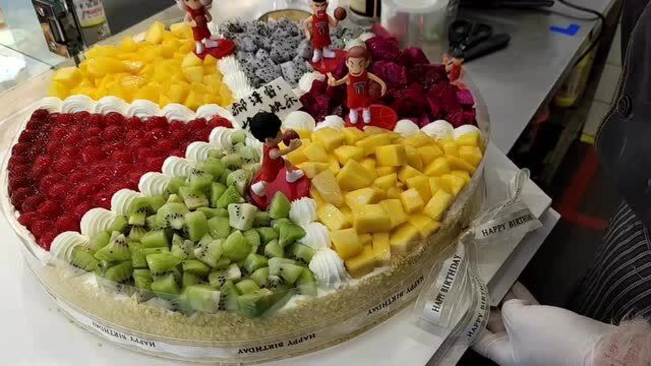 18寸的生日蛋糕到底有多大水果超级多友友们快来围观吧