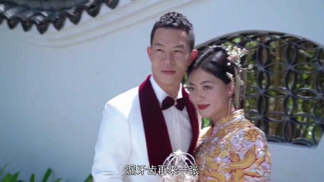 小乔和盼盼拍婚纱照,摄影师让拍一个亲密镜头,盼盼害羞的不敢亲