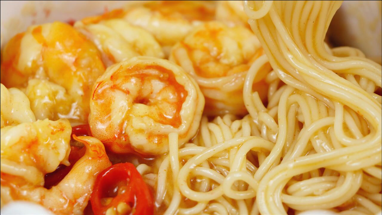 咖喱虾面,这是我吃过最好吃的面了,快和你对象一起做!