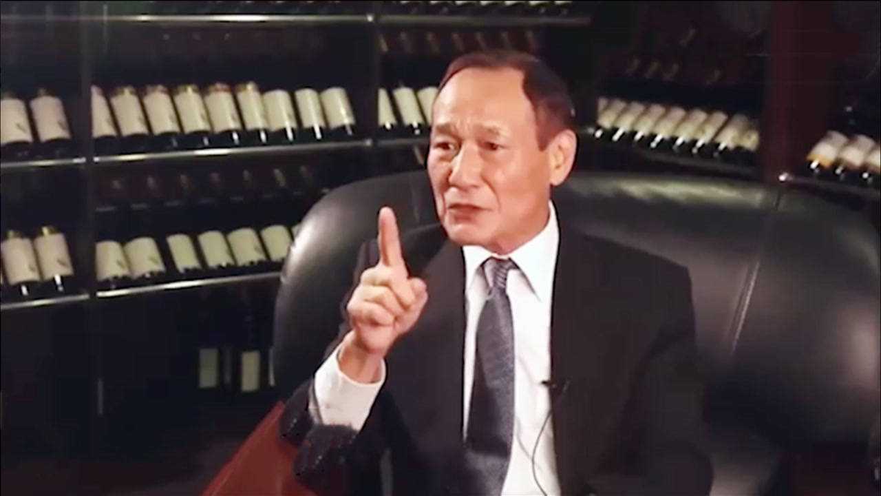 陈惠敏讲述李小龙死因,直言:当年没人敢搞他!14k大佬陈惠敏