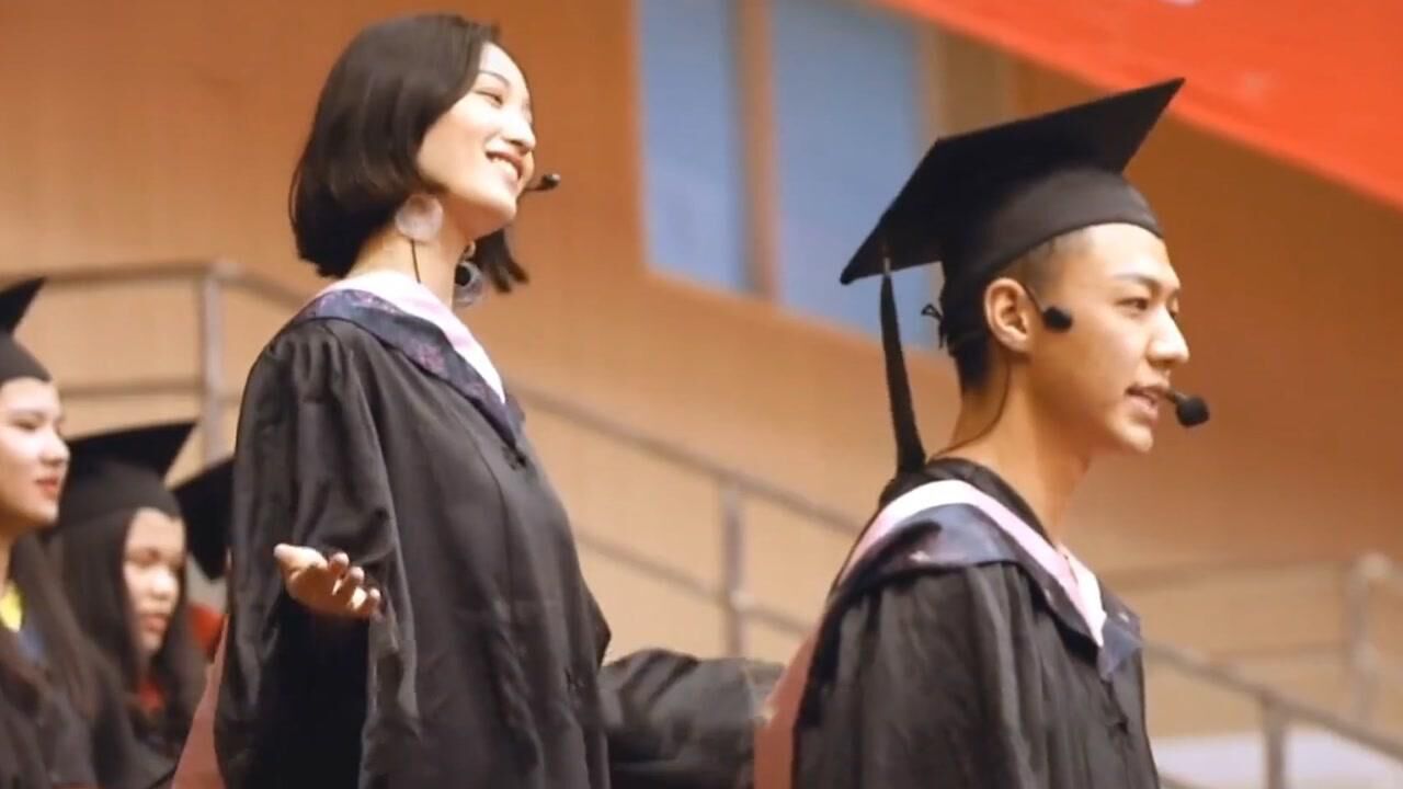 青春毕业季歌单，开启校园回忆录_毕业季必听的4首催泪歌曲，前奏一响鼻子就酸了，这才是青春！_综艺_高清完整版视频在线观看_腾讯视频