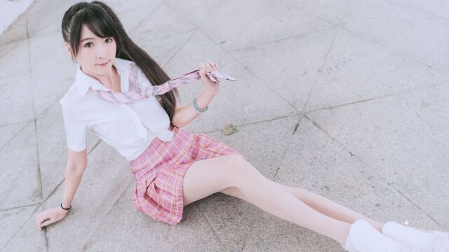 YUAN——制服小姐姐在线嘣迪