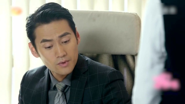 咱们相爱吧第8集-04,时光宣布助理人选众人不服 笑笑第一天上班规矩