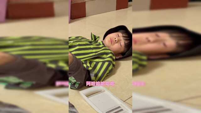 典典励志要做腹肌小哥哥典典的卑微生活搞笑