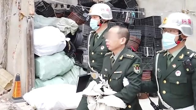 为满足虚荣心,男子假冒军人出入休闲场所交友被抓