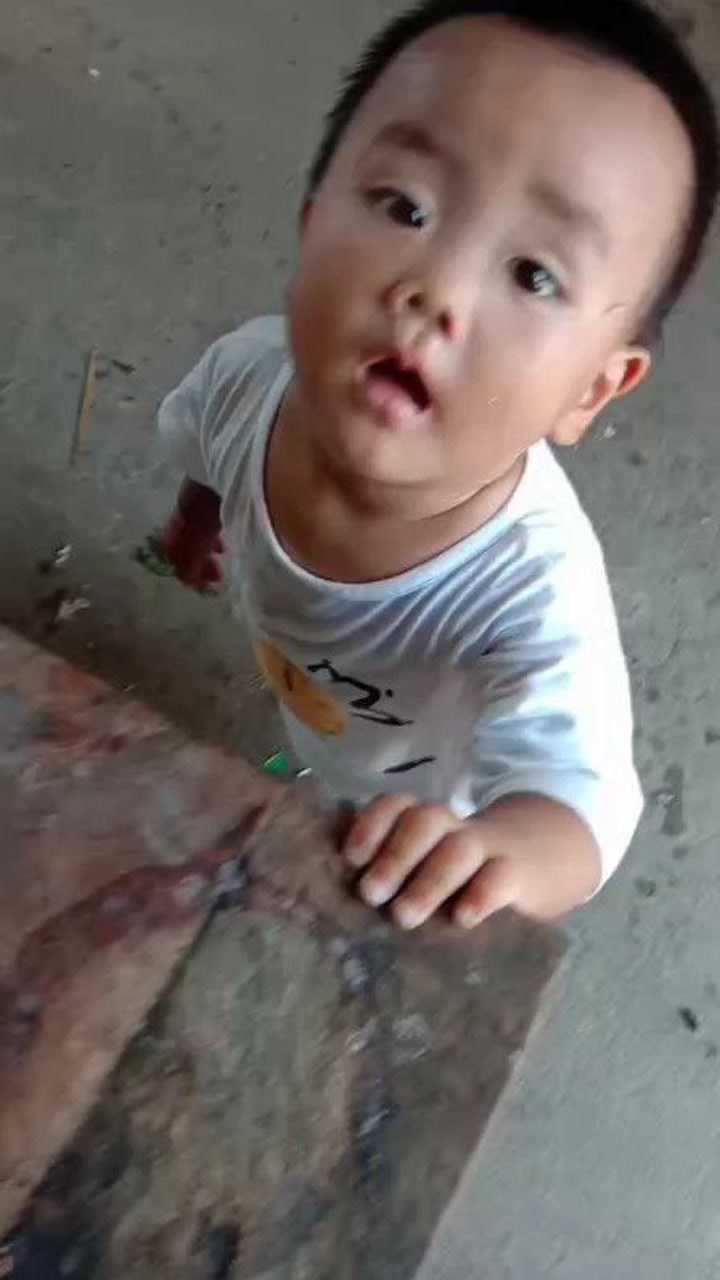 光屁屁的小孩_腾讯视频