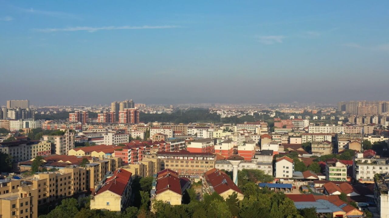 航拍浙江的百强县永康,城市不大经济发达