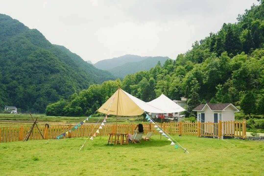 小里推荐 | 住帐篷,捉昆虫,吹山风,数星星……五一去旬阳水泉坪露营吧