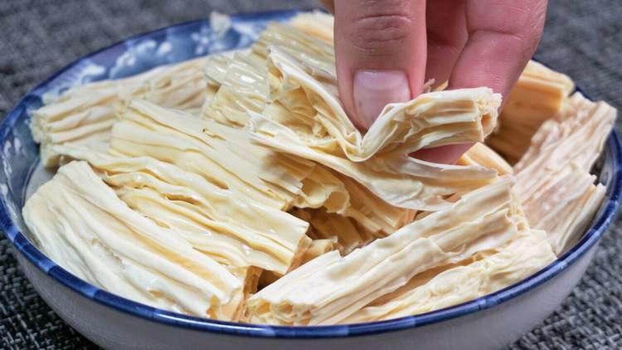 腐竹千万不要用清水泡发,教你一招,几分钟搞定,简单快速无硬芯