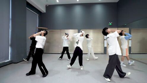 【时代少年团】《绝配》练习室版舞蹈流出，爆米花们快点跟练起来吧！