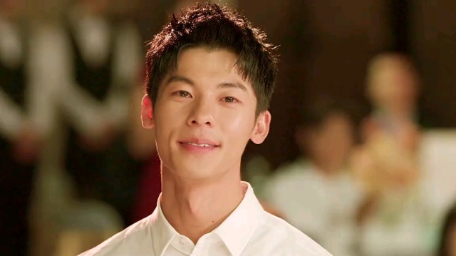 "好快啊,转眼这么多年过去了"# 周潇齐尤咏慈 # 你的婚礼