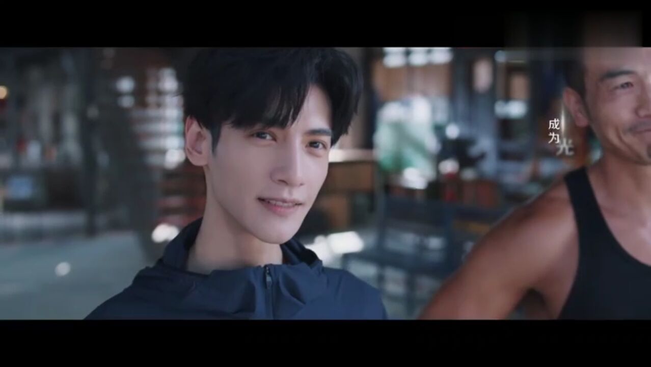 刘端端演唱罗云熙吴倩主演《追光者》片头曲《星空》mv_腾讯视频