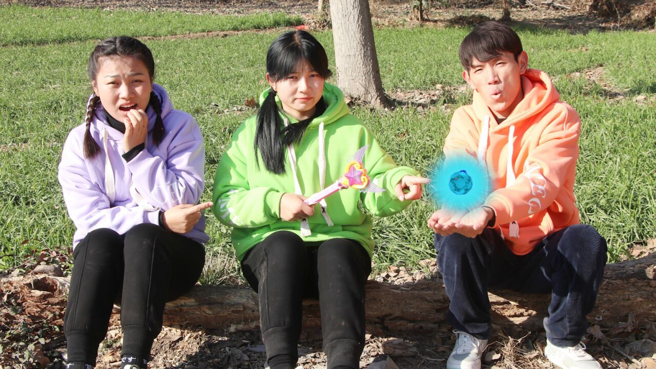 黑魔法9:王小九找到蓝宝石,却意外发现"水晶之痕",怎么回事