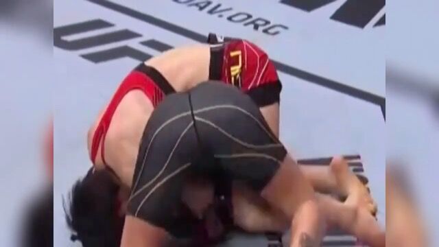 UFC 281 Choked Stoppage Carla Esparza vs Weili Zhang