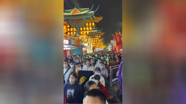 南宁市不夜城开业了!现场人山人海,这种热闹的场面终于重现江湖