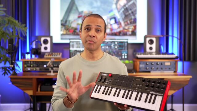 Akai MPK Mini VS MPK Mini Plus  The RIGHT Choice!