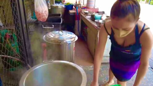 曼谷最受欢迎的 1 美元自助餐 - 泰国街头美食 2023