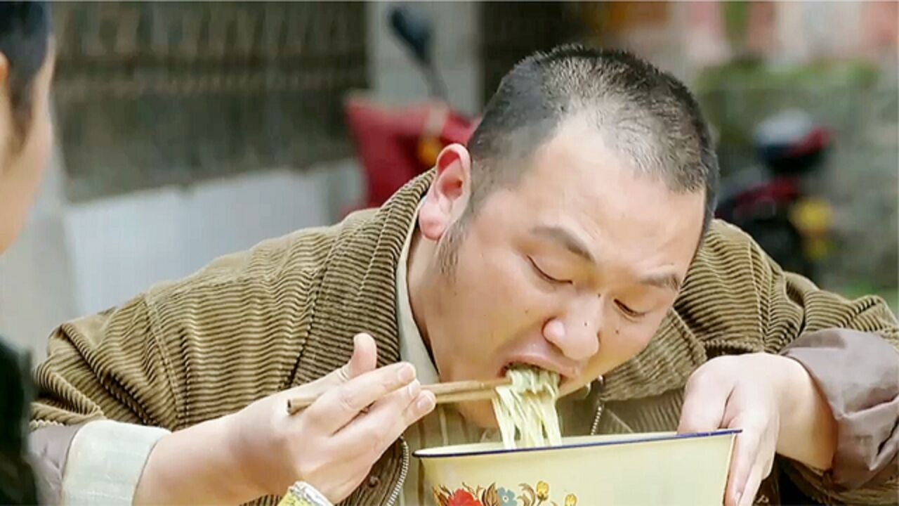 盘点:影视真香吃面,小伙吃面一斤起步,林永健吃面要就蒜,太香_高清1080P在线观看平台_腾讯视频