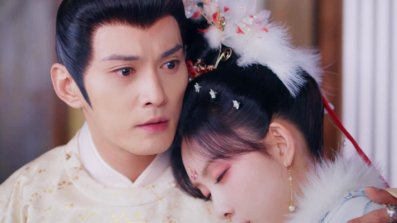 花琉璃轶闻:姬元溯醉酒断片,醒来被褥一片血红,顿时吓破了胆!