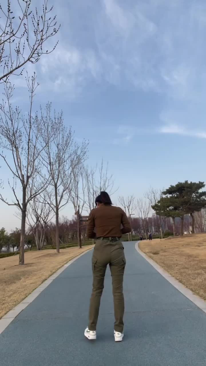 无敌风火轮 #背面慢动作分解 #我要上热榜