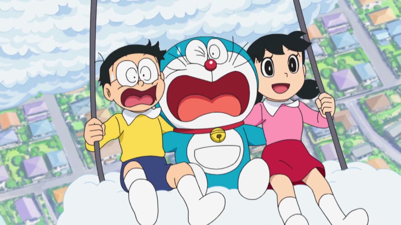 哆啦a梦:蓝胖子带大雄和静香建造了云朵乐园,在百米高空荡秋千