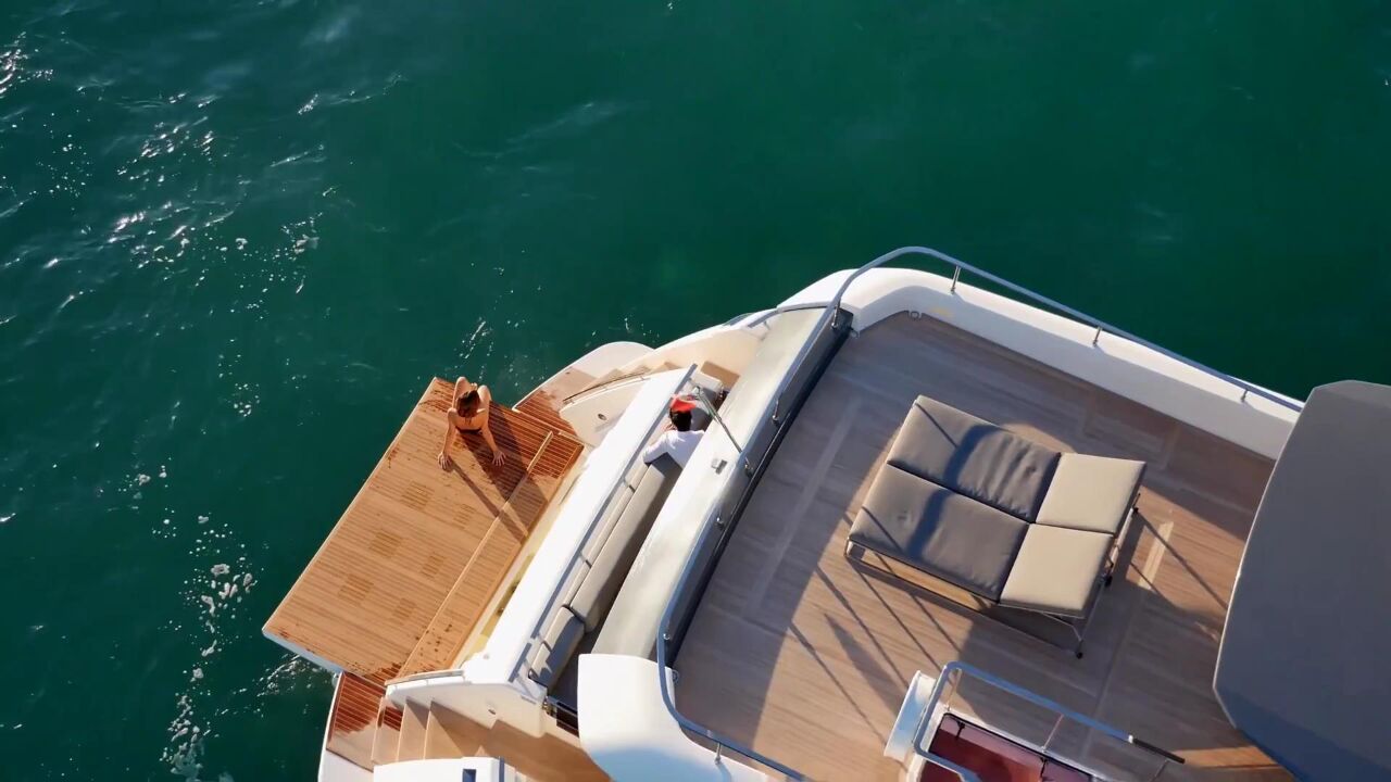 意大利ferretti 850超级游艇