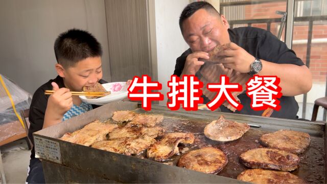 用鲜牛肉自制牛排,对比9.9元买的牛排,那个更好吃?