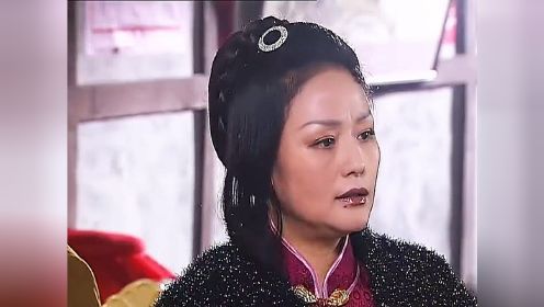 副官为了得到美女处长赏识不惜一切代价