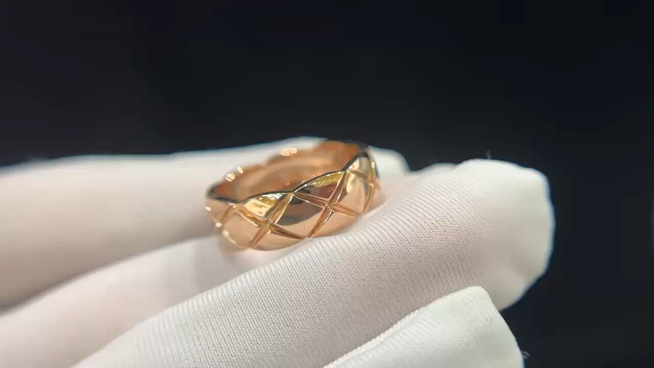 香奈儿菱格戒指