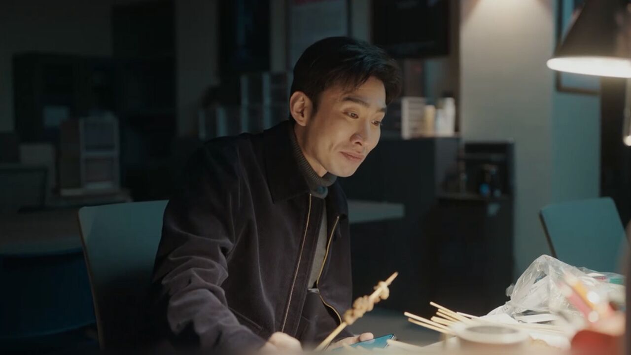 《故乡,别来无恙》刘枫点了谢阳家的烧烤,终于找到机会打差评