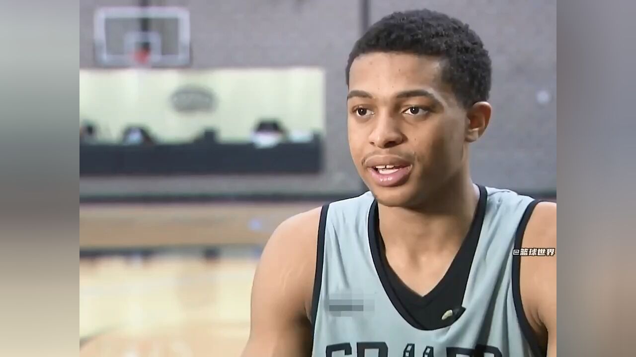 乔丹体育签约凯尔登约翰逊