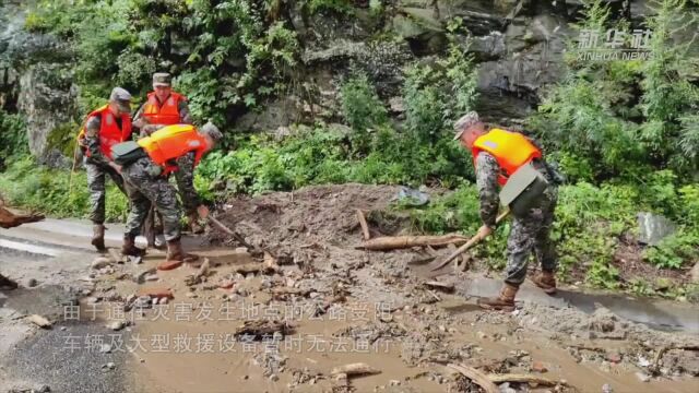 武警陕西总队官兵紧急参与抢险救灾