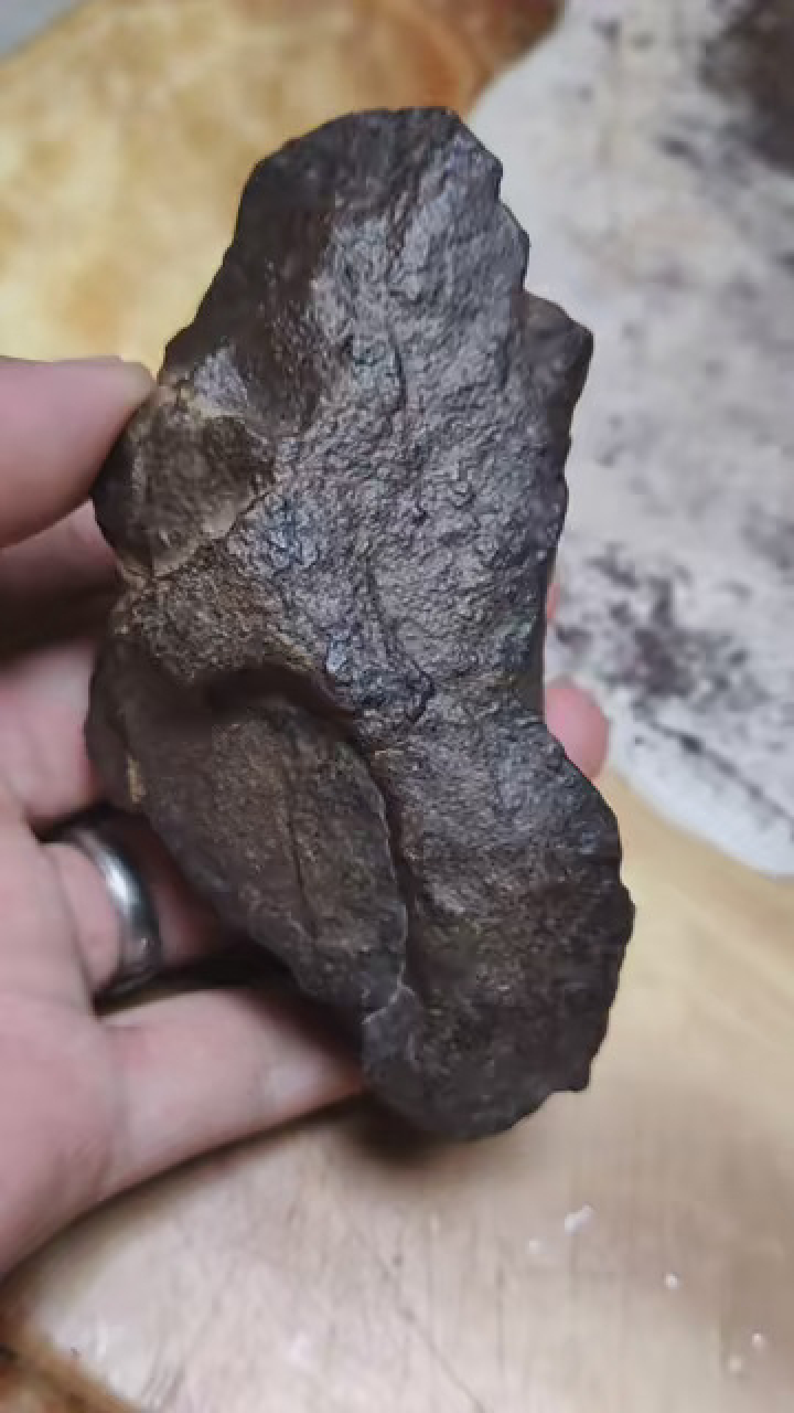 一克一万元的陨石